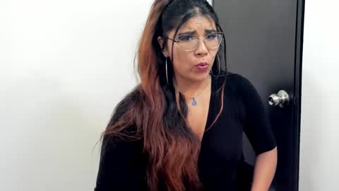 luna  online show from 02-04-25, 03:04