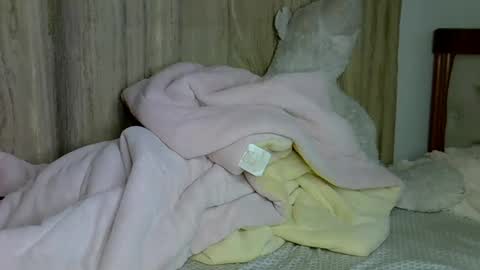 maskedmalkia online show from 04-25-26, 12:02