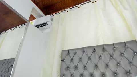 Luna Eva online show from 02-10-25, 05:41