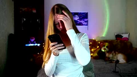 luna_evan online show from 10-31-25, 09:54