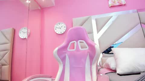 Snapshot of luna_hix chatting on 05-01-26, 03:44 luna_hix online show from 05-01-26, 03:44