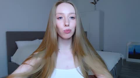 Luna online show from 01-15-25, 11:19