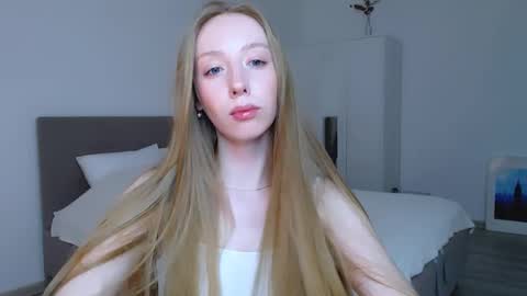 Luna online show from 02-07-25, 12:42