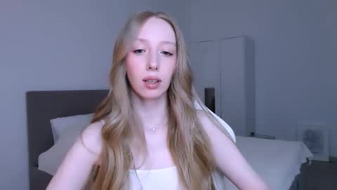 Luna online show from 02-23-26, 09:23