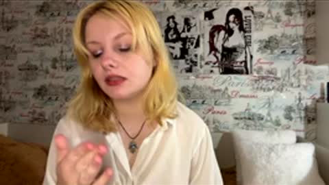 Luna online show from 04-05-26, 12:24