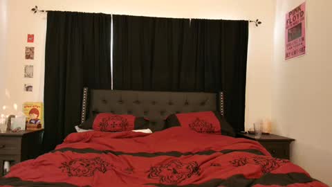 Luna online show from 01-13-25, 09:42