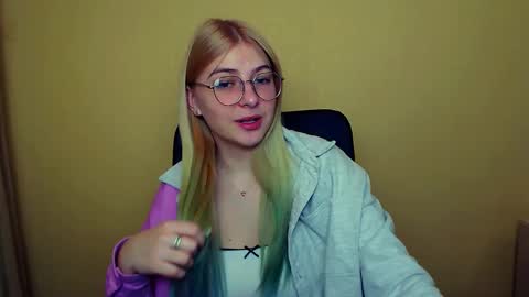 Luna online show from 01-21-25, 08:30