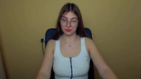 Luna online show from 11-04-25, 08:57