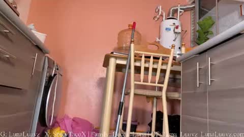 Snapshot of luna_luuvz chatting on 06-21-26, 03:31 Luna Luuvz online show from 06-21-26, 03:31