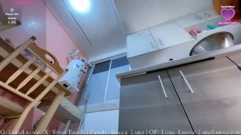 Snapshot of luna_luuvz chatting on 06-28-26, 01:33 Luna Luuvz online show from 06-28-26, 01:33
