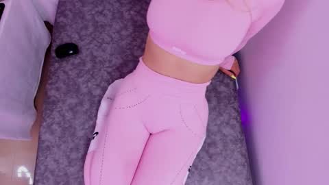 Luna Marquez online show from 02-25-26, 05:00