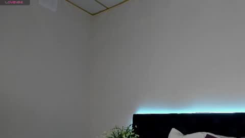 Snapshot of luna_mee chatting on 06-22-26, 01:07 Adele online show from 06-22-26, 01:07