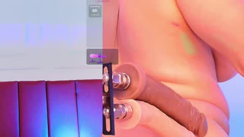 Snapshot of luna_monroe_ chatting on 04-21-26, 10:54 online show from 04-21-26, 10:54
