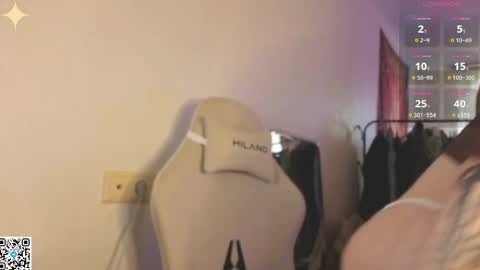 Luna online show from 05-07-26, 02:06