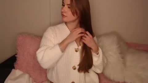 Luna online show from 02-05-26, 03:27