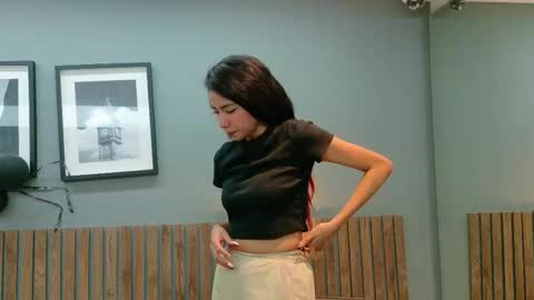 LUNA  online show from 11-06-25, 01:34