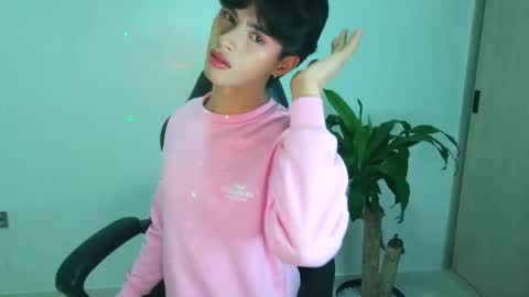 Luna Stanford online show from 01-10-26, 07:43