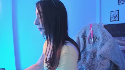 Snapshot of luna_tagliaferri chatting on 01-31-26, 08:29 Luna online show from 01-31-26, 08:29