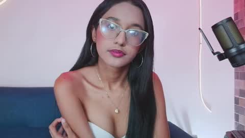 Snapshot of luna_valen chatting on 05-15-26, 04:08 luna_valen online show from 05-15-26, 04:08
