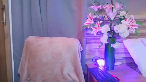 Snapshot of luna_valen chatting on 05-30-26, 03:47 luna_valen online show from 05-30-26, 03:47