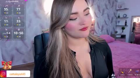  Luna online show from 11-29-25, 03:09