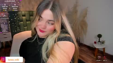 Snapshot of luna_volk chatting on 06-20-26, 03:09 Luna online show from 06-20-26, 03:09