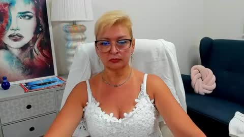 Snapshot of luna_xfantasy chatting on 07-09-26, 07:01 L u n a online show from 07-09-26, 07:01