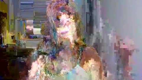 L U N A  online show from 10-24-25, 07:05