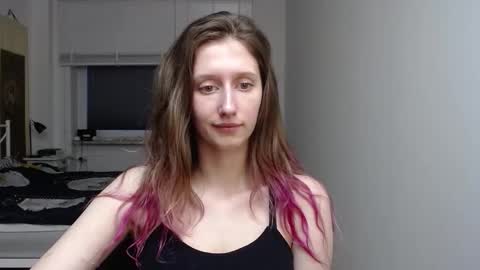 L U N A  online show from 11-26-25, 07:09