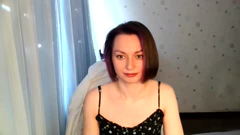 lunaa_bluee online show from 06-06-26, 04:55