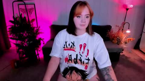 Snapshot of lunaali chatting on 09-08-25, 04:28 Li online show from 09-08-25, 04:28