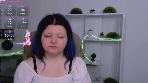 Luna online show from 03-27-26, 06:41