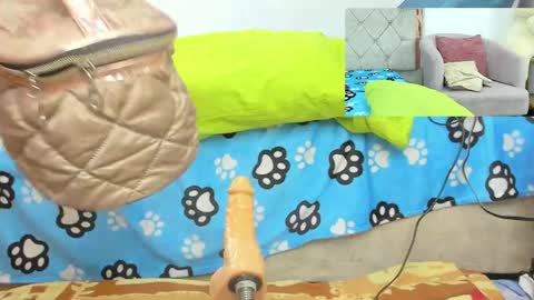 Snapshot of lunaasweett chatting on 05-08-26, 10:26 online show from 05-08-26, 10:26