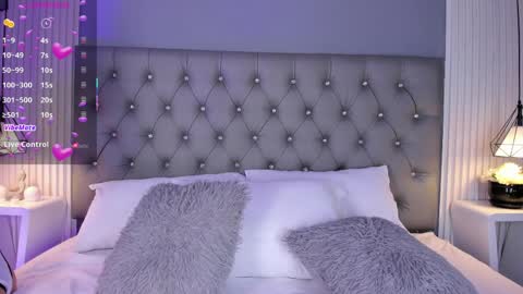 Luna  online show from 04-09-26, 05:07