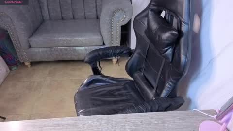 Lunafemme tf online show from 04-02-26, 03:26