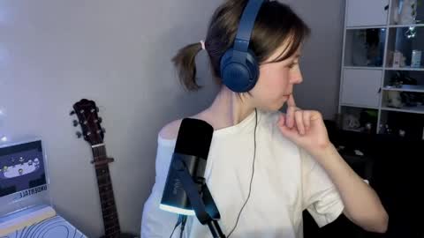 Snapshot of lunagorgon chatting on 04-05-26, 08:17 luna online show from 04-05-26, 08:17