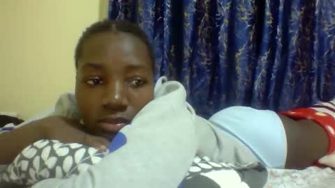 lunah_kitty online show from 04-18-26, 02:37