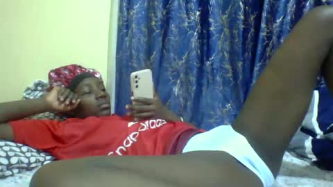 lunah_kitty online show from 05-02-26, 06:40