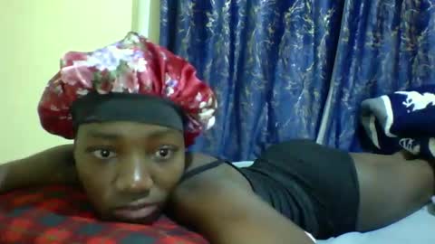 lunah_kitty online show from 05-11-26, 04:40