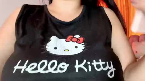 Snapshot of lunaira_deep chatting on 04-15-26, 03:30 Scarleet online show from 04-15-26, 03:30