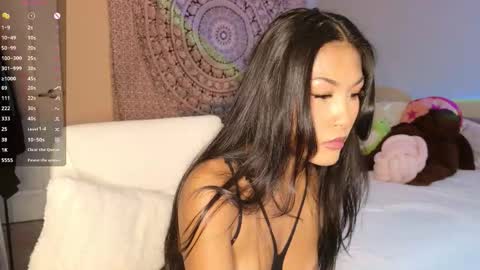 Snapshot of lunalawless chatting on 11-25-25, 08:31 luna dela cruz online show from 11-25-25, 08:31