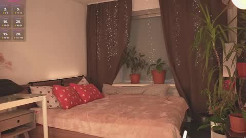 lunalike online show from 04-05-26, 03:53