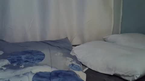 lunalove22_ online show from 09-15-25, 04:07