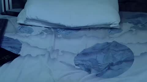 lunalove22_ online show from 04-05-26, 03:20