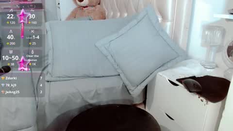 Snapshot of lunalovedoll_ chatting on 03-12-25, 05:46 Luna online show from 03-12-25, 05:46