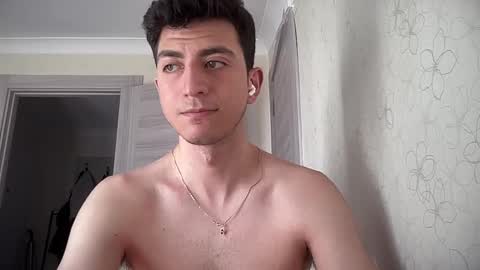 Snapshot of lunamalpica chatting on 01-31-25, 11:35 LunaPica online show from 01-31-25, 11:35