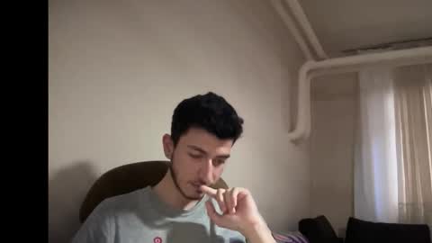 Snapshot of lunamalpica chatting on 10-02-25, 07:26 LunaPica online show from 10-02-25, 07:26