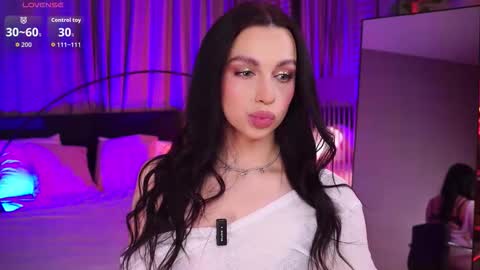 Luna  next streams Mon Fri Sat Sun 8pm-5am gmt0 online show from 12-14-25, 08:35