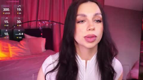 Luna  next streams Mon Fri Sat Sun 8pm-5am gmt0 online show from 01-11-26, 08:47