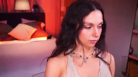 Snapshot of lunanight_ chatting on 06-21-26, 08:33 Luna next streams Mon Fri Sat Sun 8pm-5am gmt0 online show from 06-21-26, 08:33